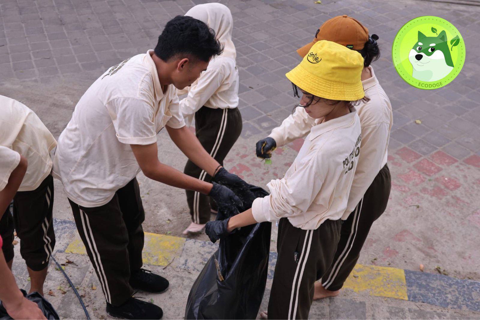 Street cleanup crew